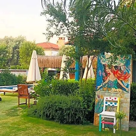 On Alacati فندق